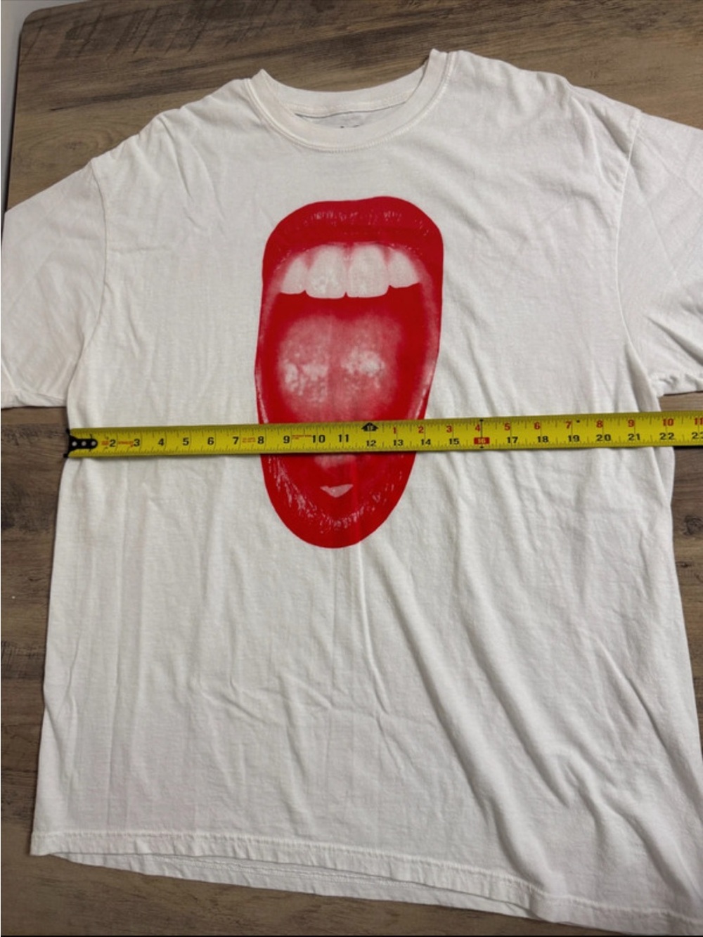 Olivia Rodrigo GUTS Lyric T Shirt - Picture 6 of 7